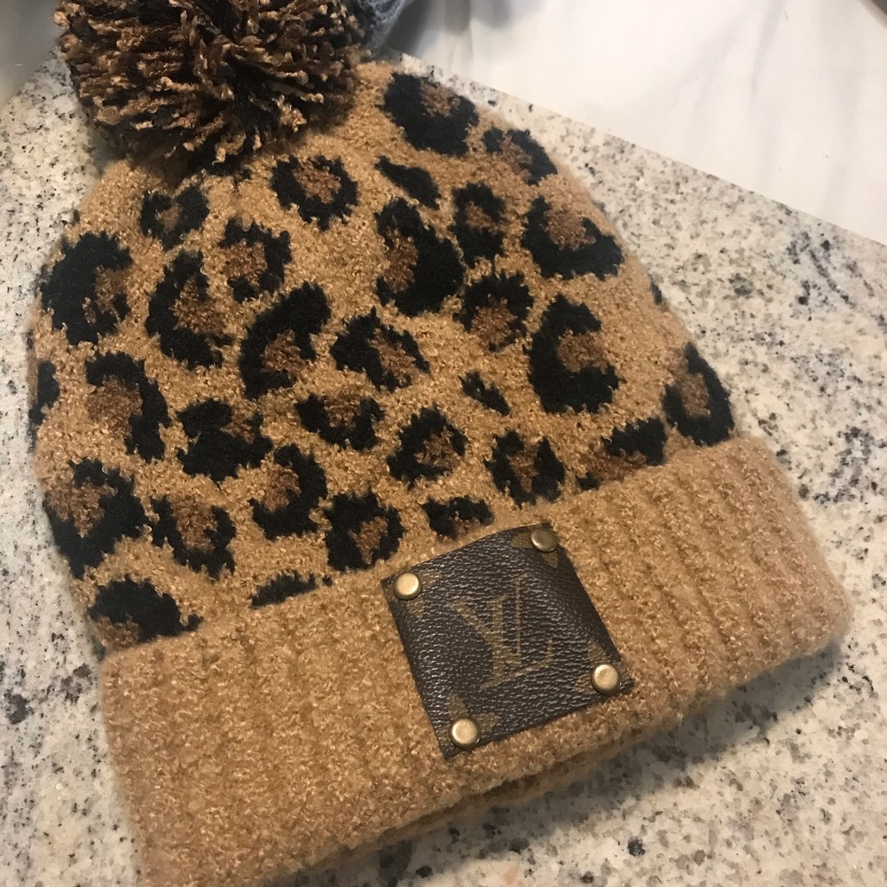 New upcycled pompom hat